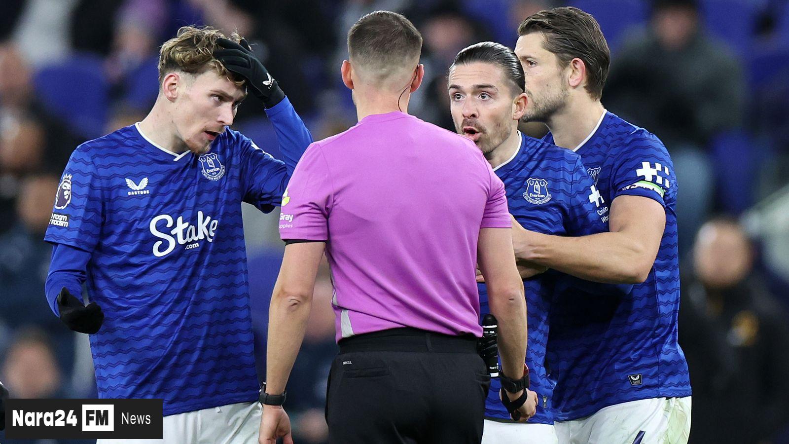 Toffees Secure Draw Despite Red Cards in Thrilling Premier League Clash